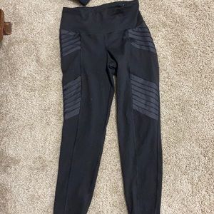 athletic leggings